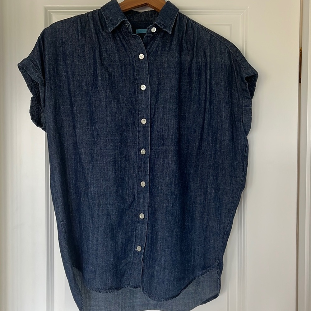 I McLaughlin short sleeve denim button down